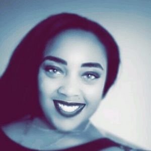 Meet your Posher, Flossiee